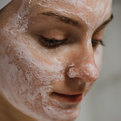 Маски для лица по фазам Луны — подбираем уход по лунному календарю 2026